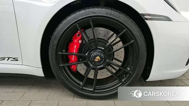 Porsche 911(992) id 3591200 из Кореи 15