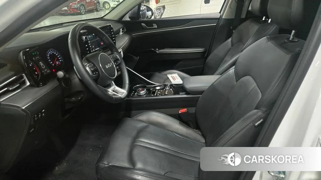 Kia K5 3rd generation 2023 Белый из Кореи, фото 5