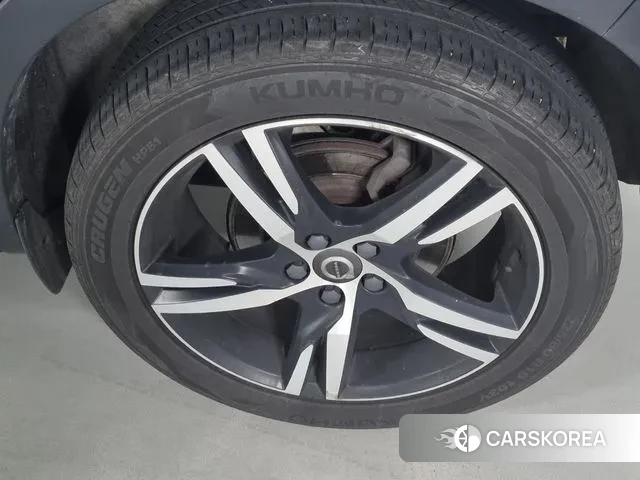 Volvo XC40 id 3226554 из Кореи 9