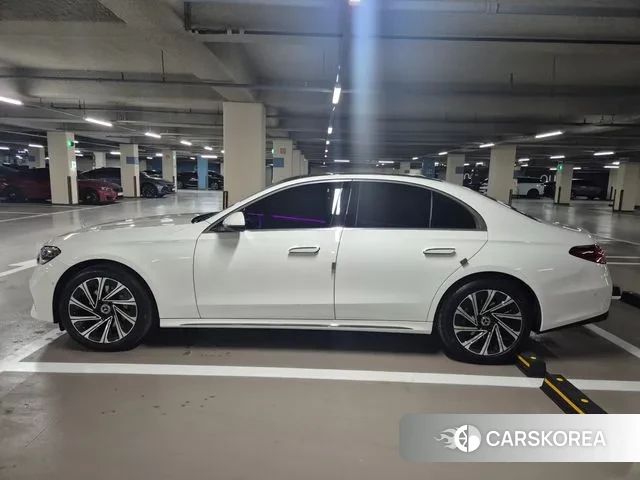 Mercedes-Benz E-Class W214 id 3739593 из Кореи 7