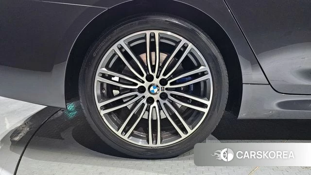 BMW 5 Series (G30) id 3873131 из Кореи 15