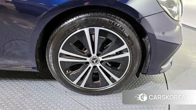 Mercedes-Benz E-Class W213 id 3469012 из Кореи 15