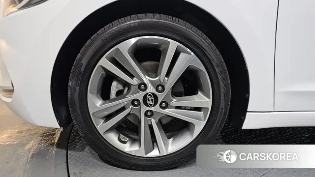 Hyundai Avante AD id 3470037 из Кореи 15