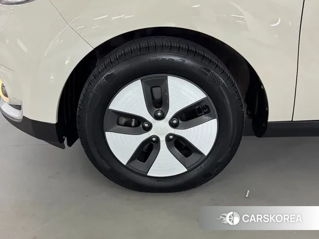 Kia Soul EV id 3500035 из Кореи 15