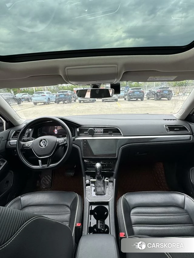 Volkswagen Lingdu 2020 Белый из Китая, фото 5