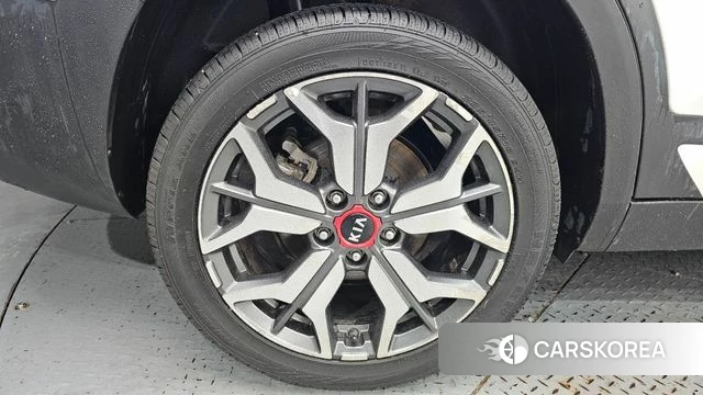 Kia Seltos id 4754495 из Кореи 15
