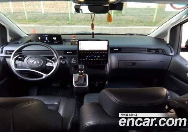 Hyundai Staria 2022 Черный из Кореи, фото 5