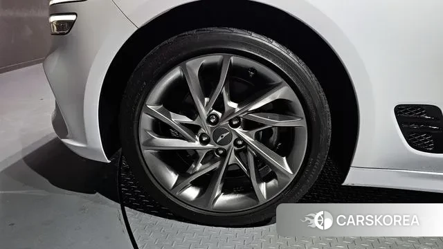 Genesis The New G70 id 3701503 из Кореи 15