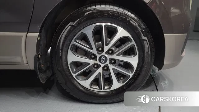 Hyundai The New Grand Starex id 3568288 из Кореи 15