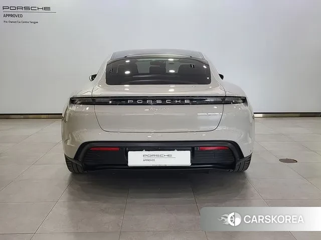 Porsche Taycan id 3776325 из Кореи 14