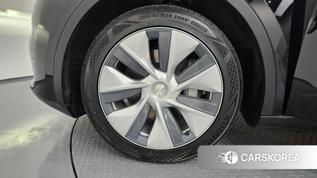 Tesla Model Y id 3831635 из Кореи 15