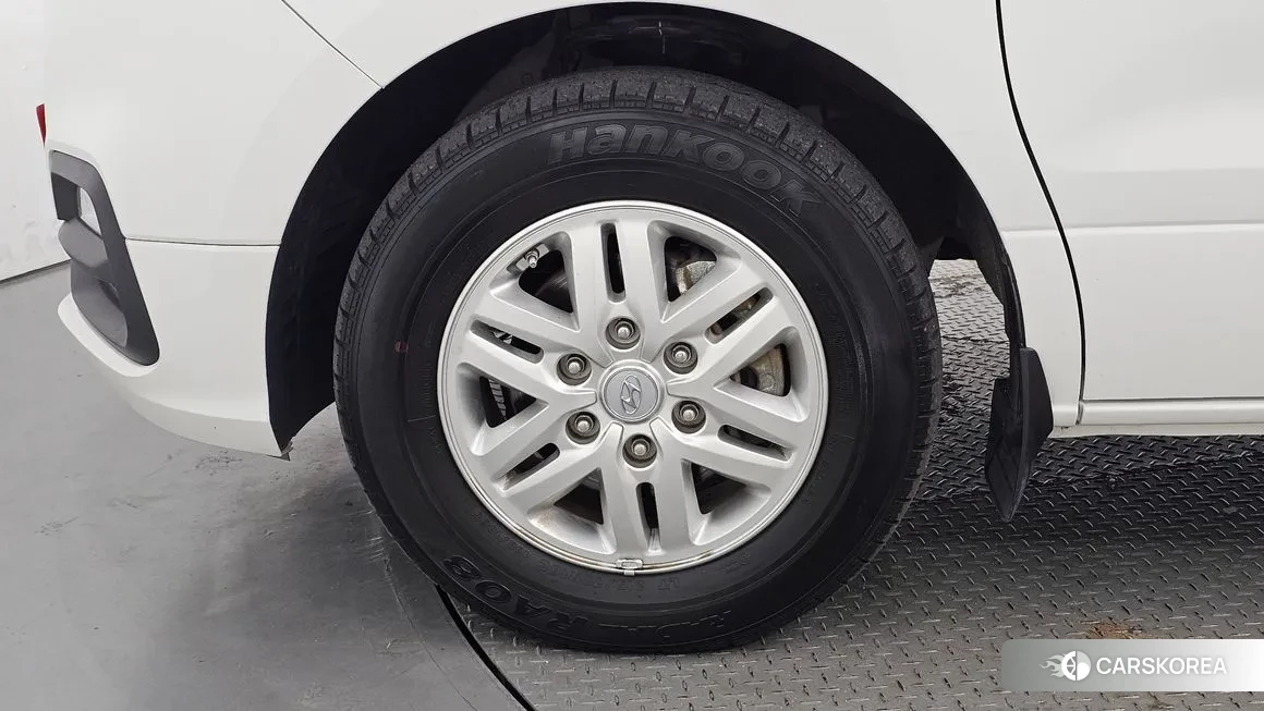 Hyundai The New Grand Starex id 2068787 из Кореи 15