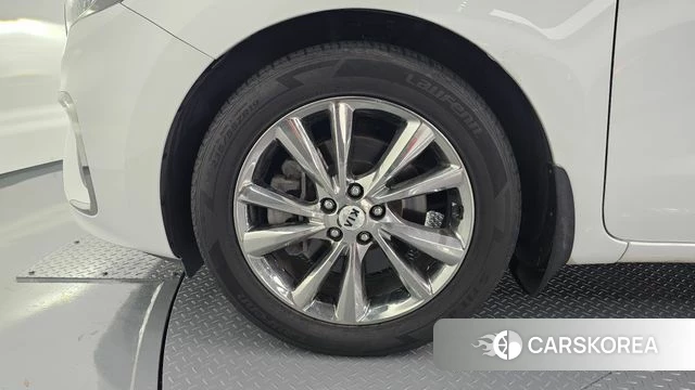 Kia The New Carnival id 4776441 из Кореи 26