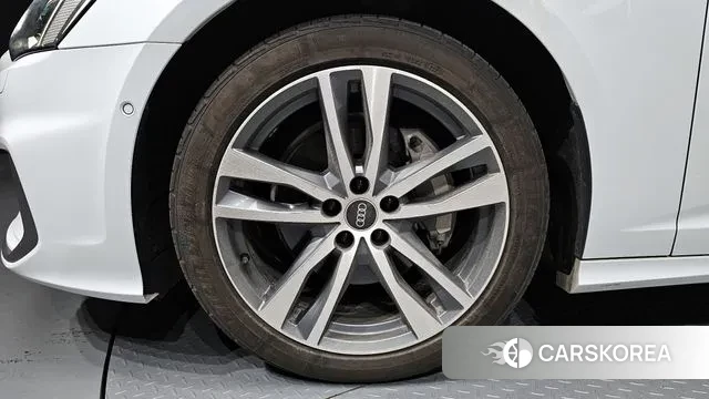 Audi A6 (C8) id 3577377 из Кореи 15