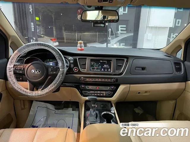 Kia The New Carnival id 2709640 из Кореи 15