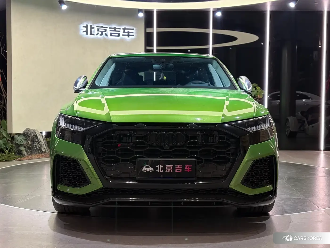 Audi RS Q8 id 4669291 из Китая 19