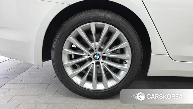 BMW 5 Series (G30) id 4581631 из Кореи 15