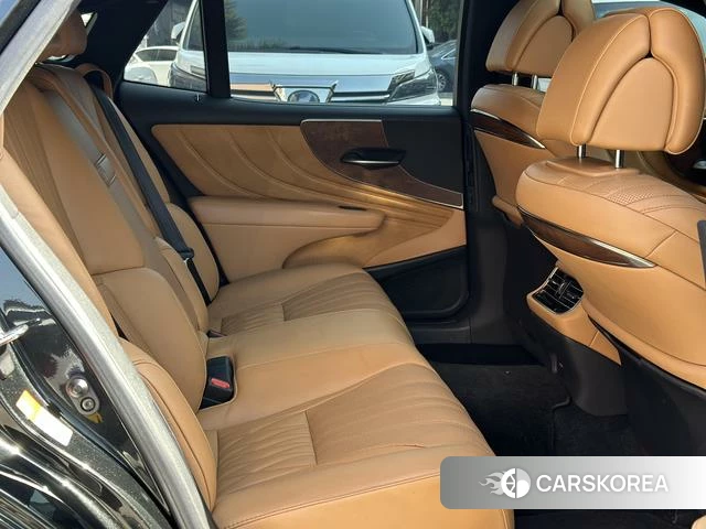 Lexus LS 2022 Черный из Китая, фото 6