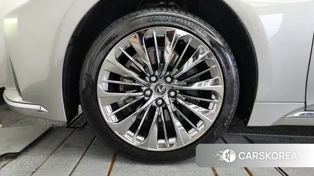 Lexus LS500h 5th generation id 2930358 из Кореи 15