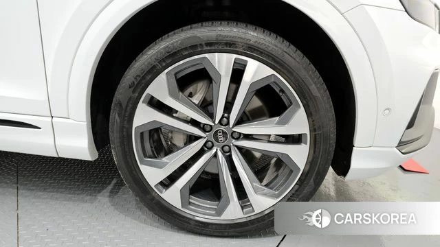 Audi Q8 (4M) id 3832357 из Кореи 15