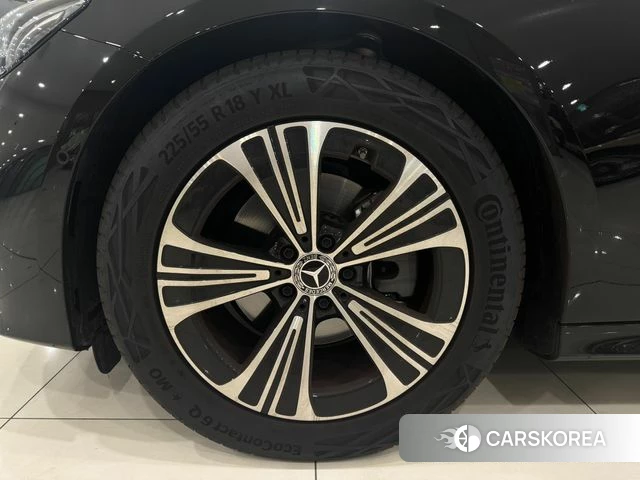 Mercedes-Benz E-Class W214 id 3896386 из Кореи 10