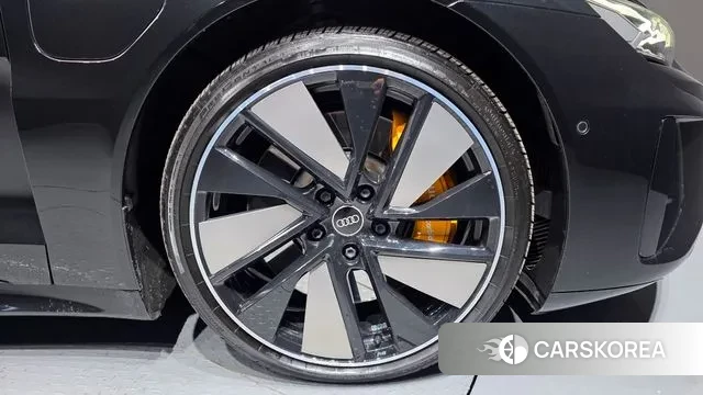 Audi e-Tron GT id 3697234 из Кореи 15