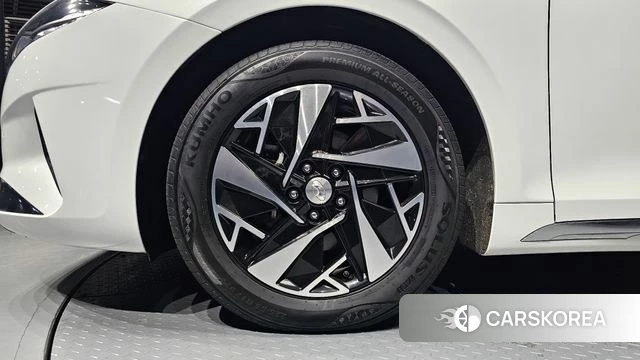 Hyundai The New Grandeur IG Hybrid id 3860476 из Кореи 15