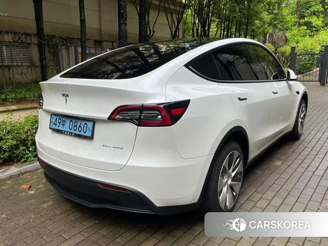 Tesla Model Y 2022 Белый из Кореи, фото 5