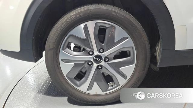 Kia Niro EV id 4917924 из Кореи 29