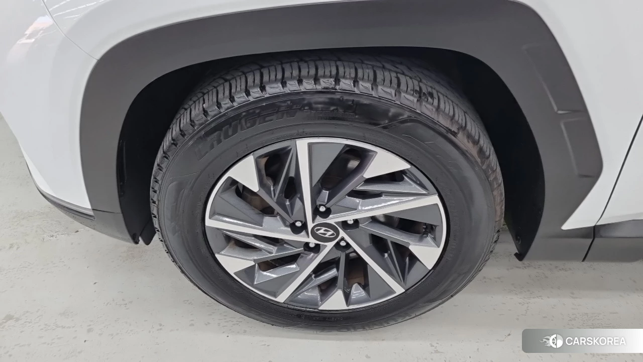 Hyundai Tucson (NX4) id 4625154 из Кореи 13
