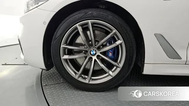 BMW 5 Series (G30) id 3024781 из Кореи 15