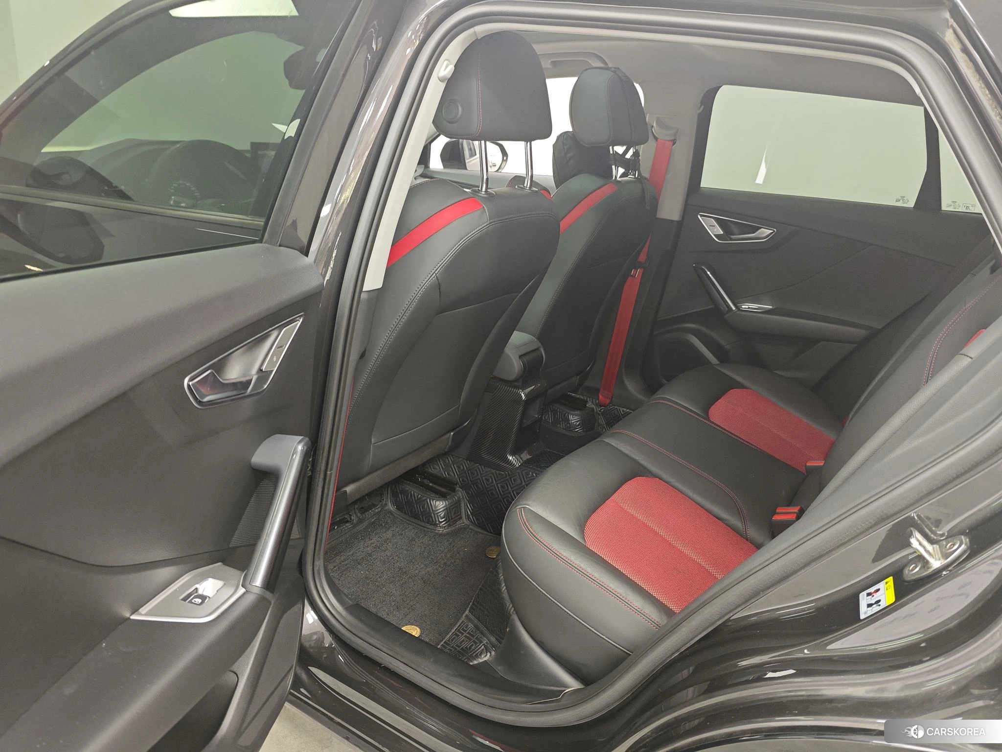 Audi Q2L id 4420757 из Китая 12