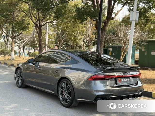 Audi A7 2022 Темно-серый из Китая, фото 5