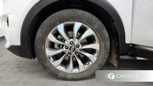 Kia The New Sorento id 3557918 из Кореи 15