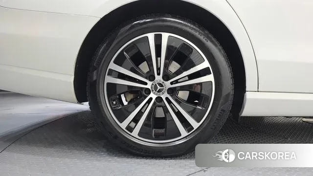 Mercedes-Benz E-Class W213 id 3759999 из Кореи 15