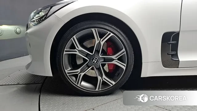 Kia Stinger id 3573468 из Кореи 15