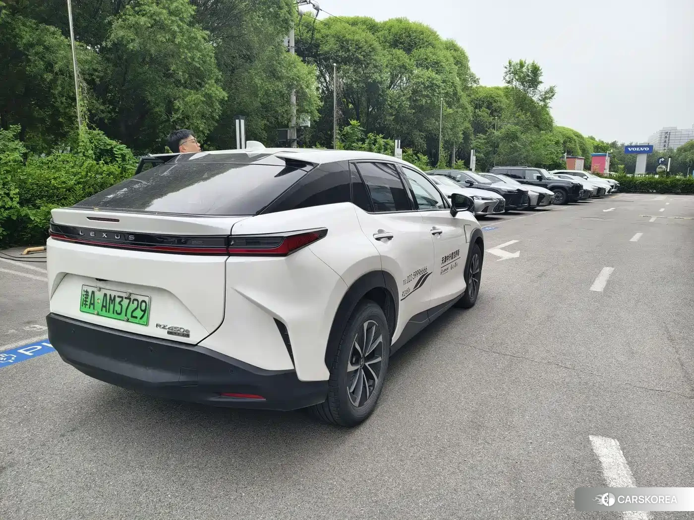 Lexus RZ 2023 Белый из Китая, фото 6
