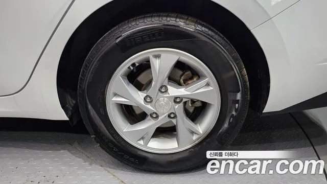 Hyundai Avante (CN7) id 2906944 из Кореи 15