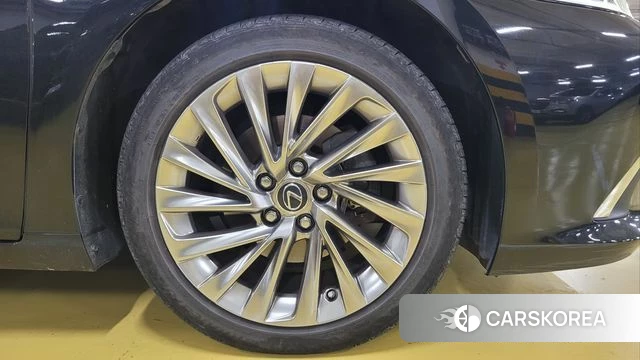 Lexus ES300h 7th generation id 4696200 из Кореи 15