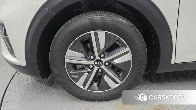 Kia The New Niro id 4268352 из Кореи 25