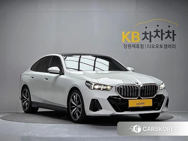 BMW 5 Series (G60) id 4441469 из Кореи 15