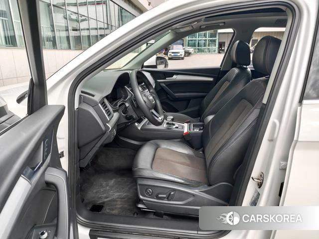 Audi Q5L id 3939267 из Китая 12
