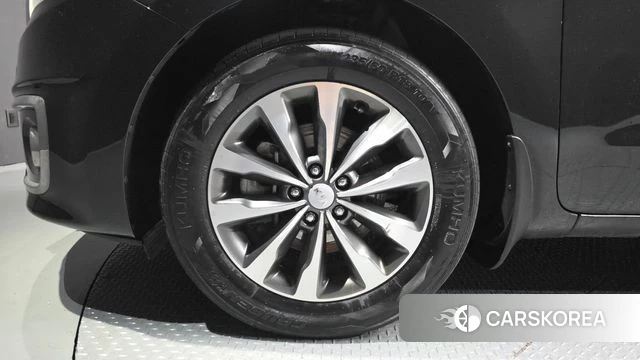 Kia All New Carnival id 4318352 из Кореи 15