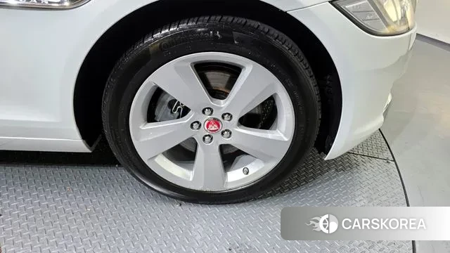 Jaguar XF (X260) id 3494849 из Кореи 15