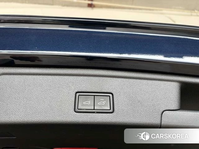 Volkswagen Touareg id 4299400 из Китая 27
