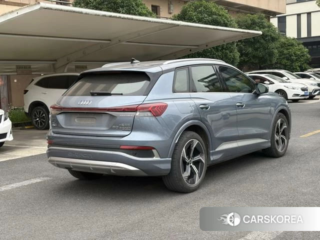 Audi Q4 e-tron 2023 Синий из Китая, фото 5