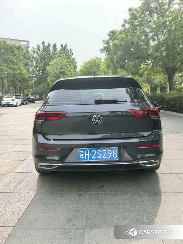 Volkswagen Golf 2023 Черный из Китая, фото 5