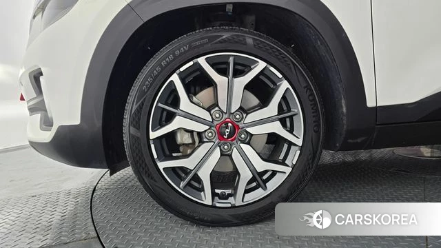 Kia Seltos id 4631261 из Кореи 27