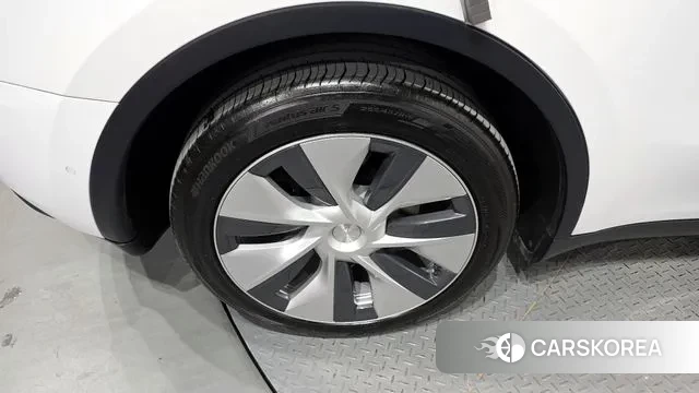 Tesla Model Y id 3342215 из Кореи 15