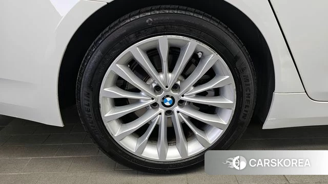 BMW 5 Series (G30) id 3833607 из Кореи 15